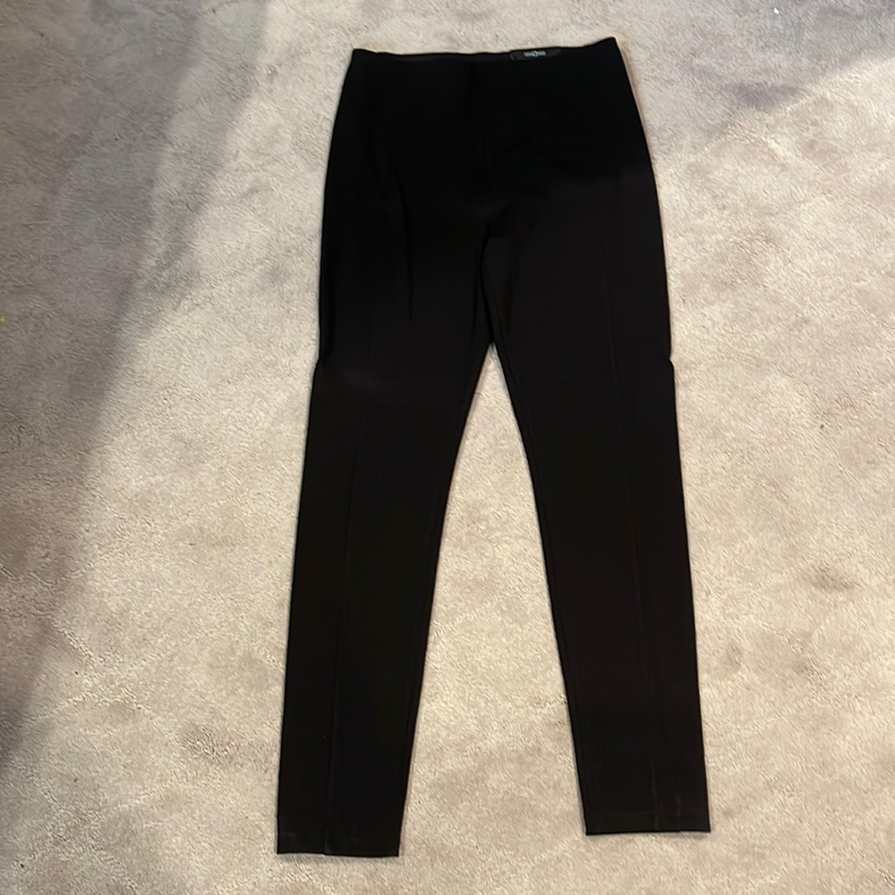 Cute black pants!! Everyone needs a pair!